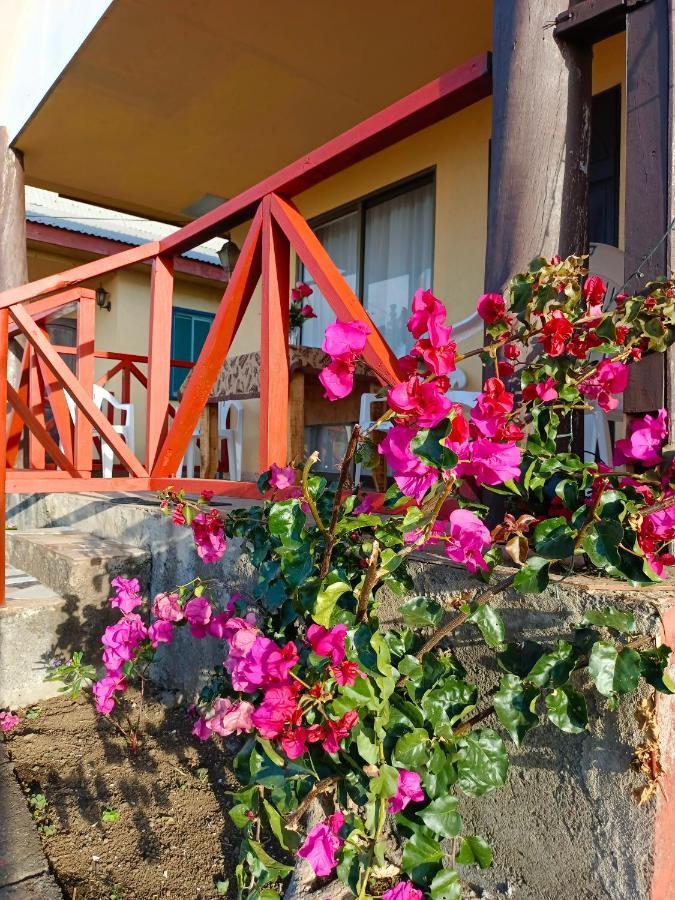 Cabanas Te Pito Kura Hanga Roa Exterior foto